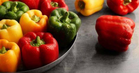 ¿Qué alimentos contienen más hierro y vitamina C?